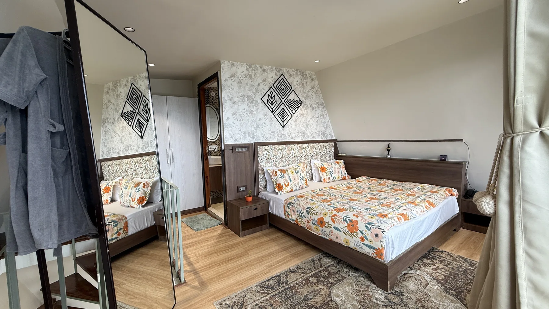 Executive duplex with Himalayan view (Evaara)