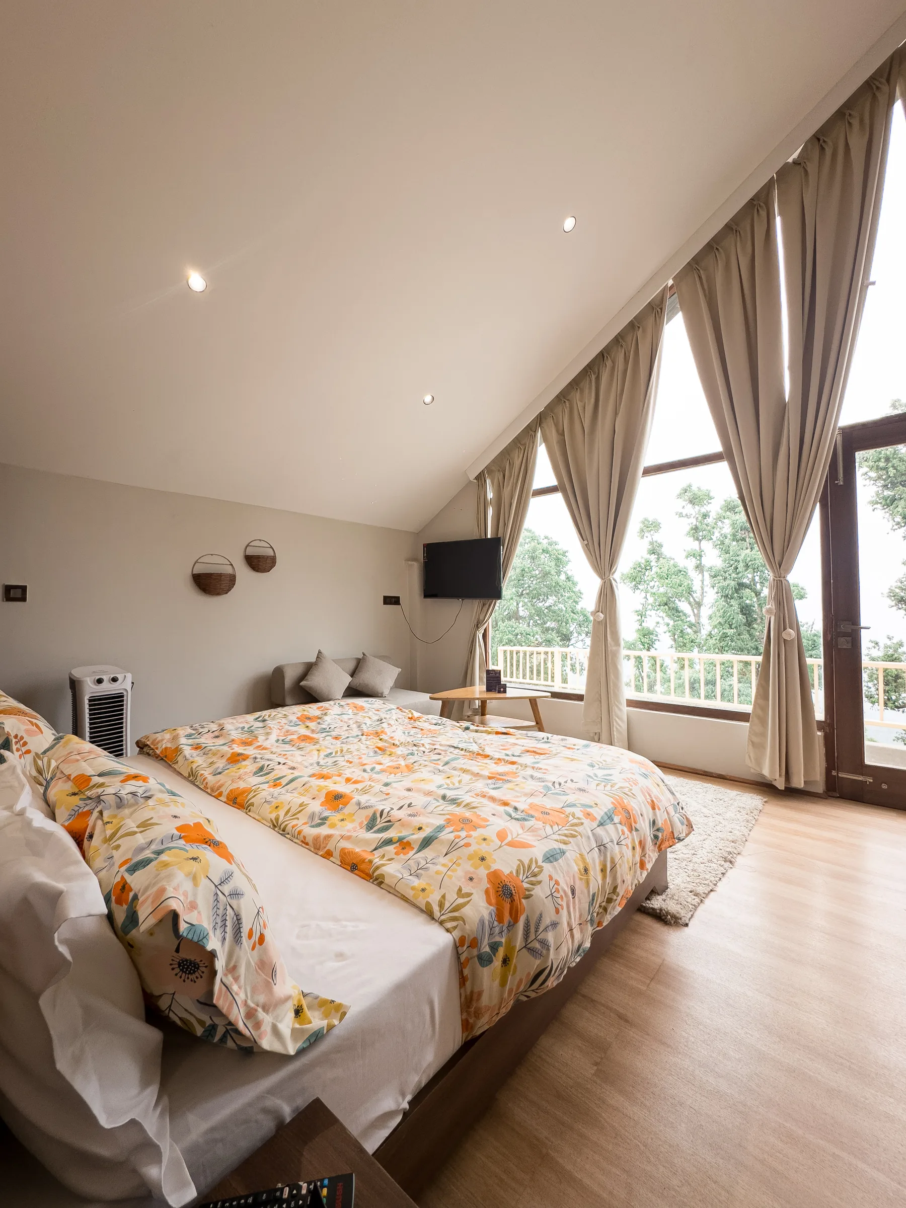 Mountain View Room — photo 2