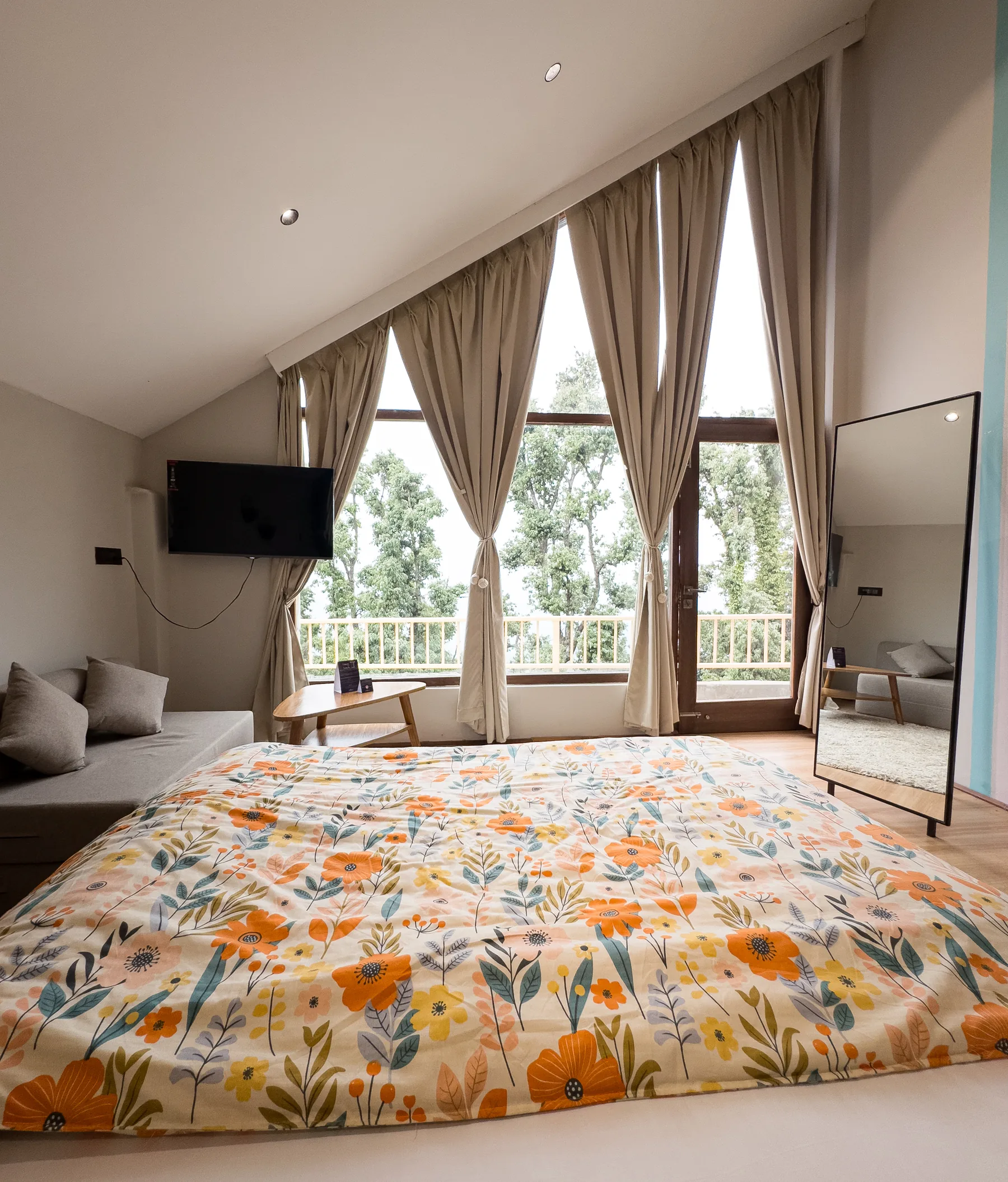 Mountain View Room — photo 3